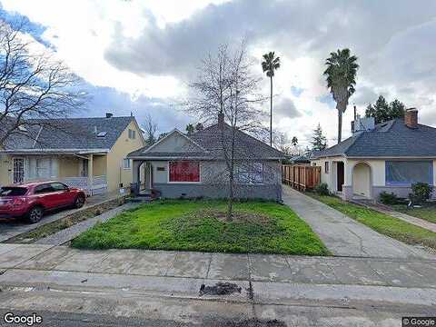 8Th, SACRAMENTO, CA 95820