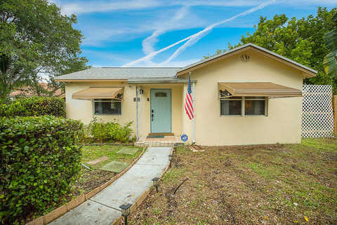 19Th, Lake Worth, FL 33460