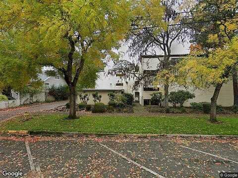 Cottage, SALEM, OR 97301