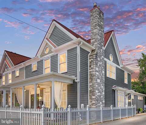 Weedon, FREDERICKSBURG, VA 22401