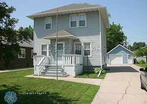 11Th, MOORHEAD, MN 56560