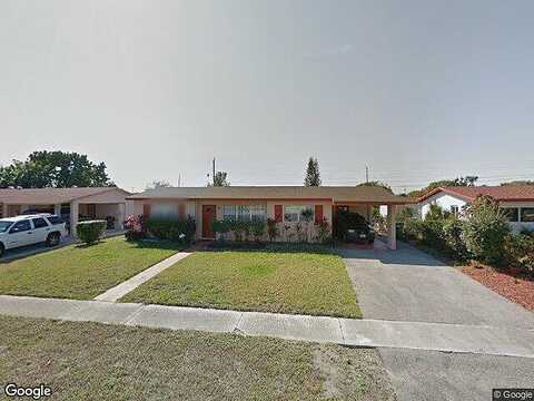 18Th, RIVIERA BEACH, FL 33404