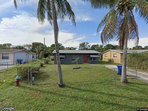 Avenue T, RIVIERA BEACH, FL 33404
