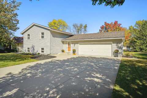 1St, GLENCOE, MN 55336