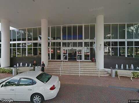 Ocean, HALLANDALE BEACH, FL 33009