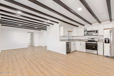Edison, TUCSON, AZ 85716