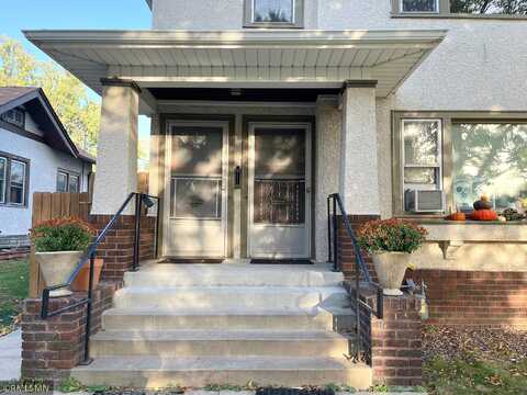 Oakland, MINNEAPOLIS, MN 55407
