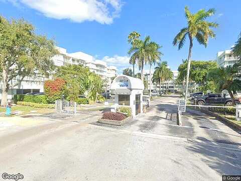 26Th, NORTH MIAMI BEACH, FL 33160