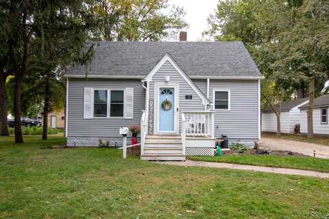 5Th, HUTCHINSON, MN 55350