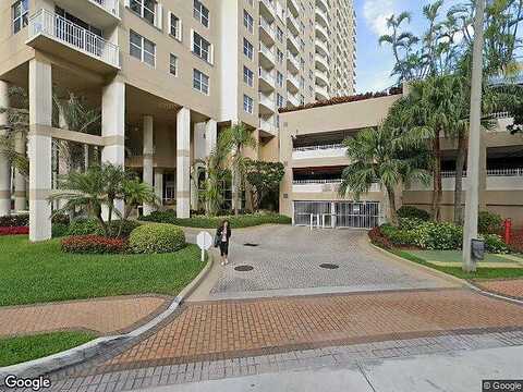 Claughton Island Dr Ph 7, Miami, FL 33131