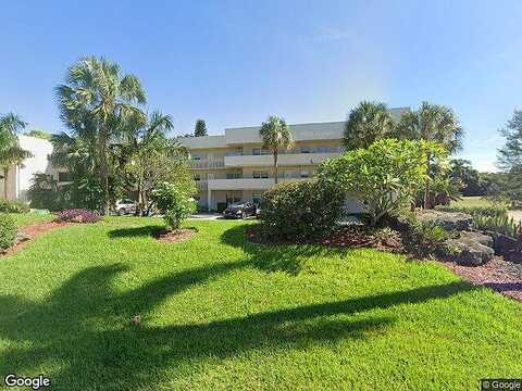 Forest Lakes, NAPLES, FL 34105