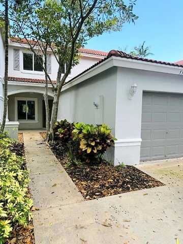 Crossing Rock Court, Riviera Beach, FL 33407