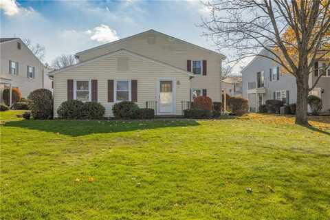 10 Falcon Lane W, Perinton, NY 14450