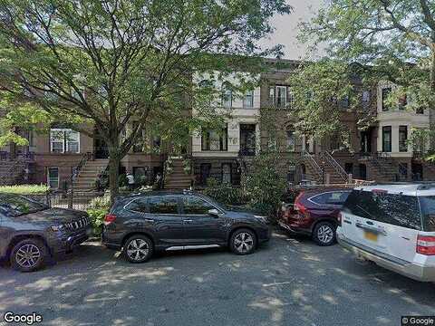 Macdonough, BROOKLYN, NY 11233