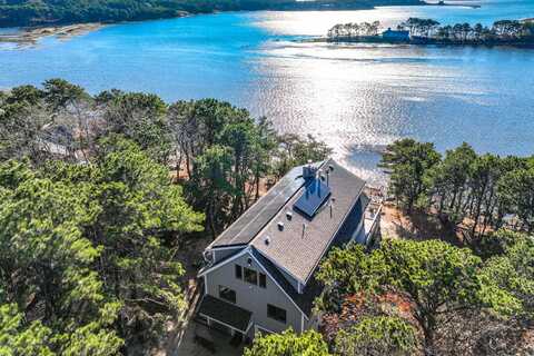 20 First Avenue, Wellfleet, MA 02667