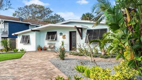 624 S Pine Street, New Smyrna Beach, FL 32169