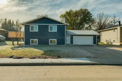 1707 4TH ST NE, MANDAN, ND 58554