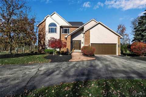 5578 Woodsedge Court, Clarence, NY 14221