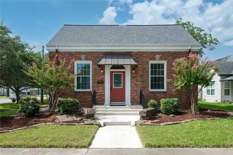 201 W Borden Street, Sinton, TX 78387