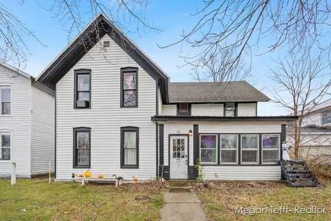 116 Grant Street, Howard City, MI 49329