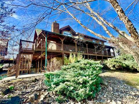 2930 Will Bryan Lane, Sevierville, TN 37862