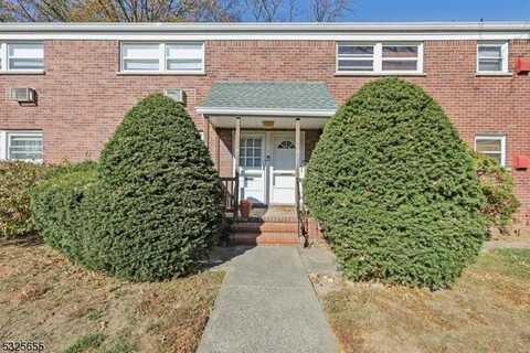 15-32a Plaza Rd, Fair Lawn, NJ 07410