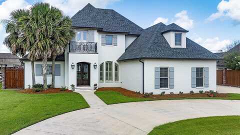 338 Tulip Dr, Houma, LA 70360