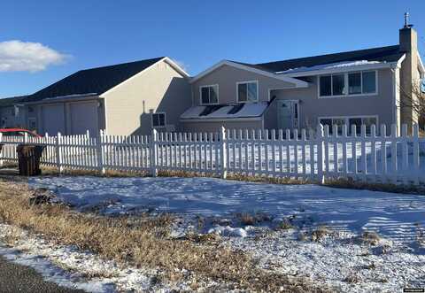 1605 Center Dr, Lyman, WY 82937