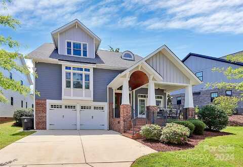 911 Naples Drive, Davidson, NC 28036