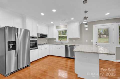 130 Island Park Lane, Statesville, NC 28625