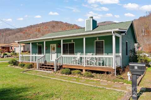 17 Dream Meadow Lane, Maggie Valley, NC 28751
