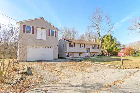 18 Roger Road, Griswold, CT 06351