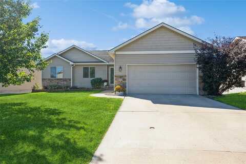 800 Sunridge Drive, Carlisle, IA 50047