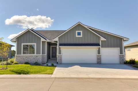 8924 Beery Place, Johnston, IA 50131