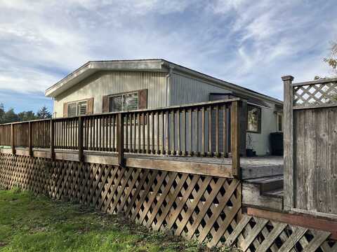 175 Bonnie Lane, Crescent city, CA 95531