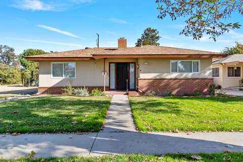 219 6th Street N, Fowler, CA 93625