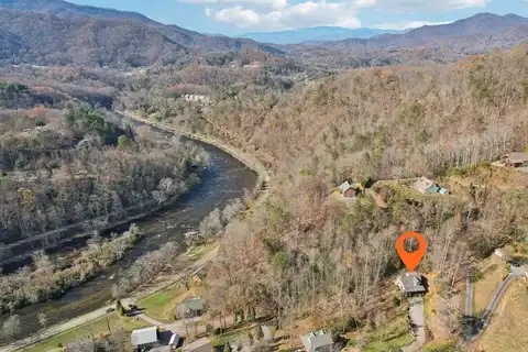 155 Rio Bravo Drive, Sylva, NC 28779