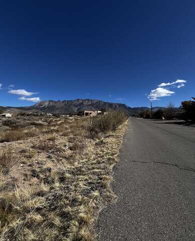 Oakland Avenue NE, Albuquerque, NM 87122