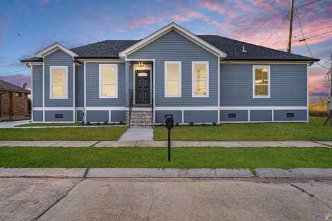 604 DARYL DR, Chalmette, LA 70043