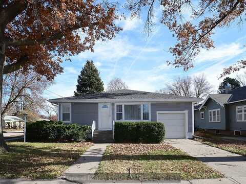 230 N Blackburn Avenue, York, NE 68467