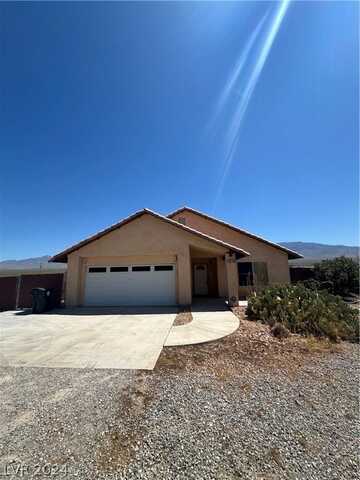 5471 N Nopah Vista Avenue, Pahrump, NV 89060