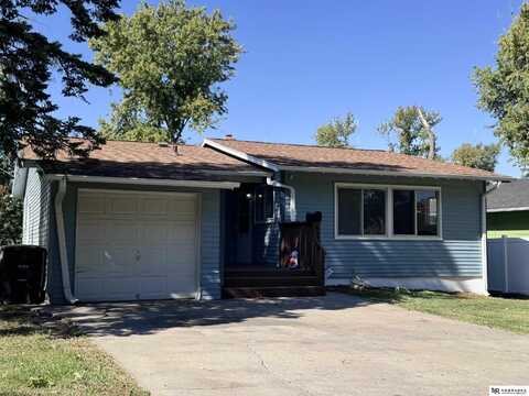 4152 N 60 Street, Omaha, NE 68104