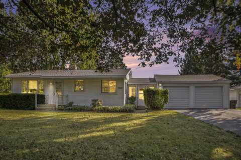 7080 Pine Island Drive NE, Comstock Park, MI 49321