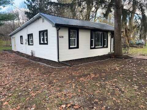 69863 Monroe Street, Edwardsburg, MI 49112