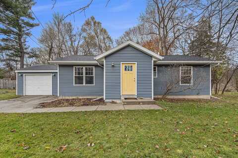 1416 Oakwood Street, Belding, MI 48809