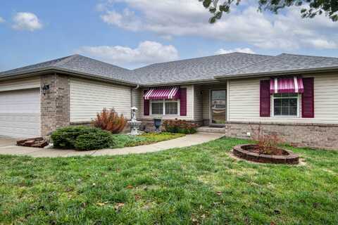 530 S Hazelnut Avenue, Springfield, MO 65802