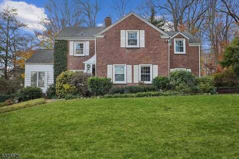 6 Londonderry Way, Summit, NJ 07901