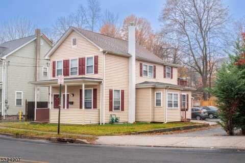 88 Trinity St, Newton, NJ 07860