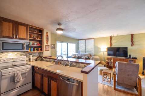 75-6016 ALII DR unit: 211, Kailua Kona, HI 96740