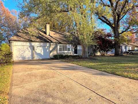 8341 Tomahawk Road, Overland Park, KS 66207